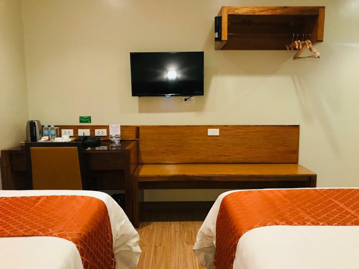 Coron Soleil Express Hotel Екстериор снимка